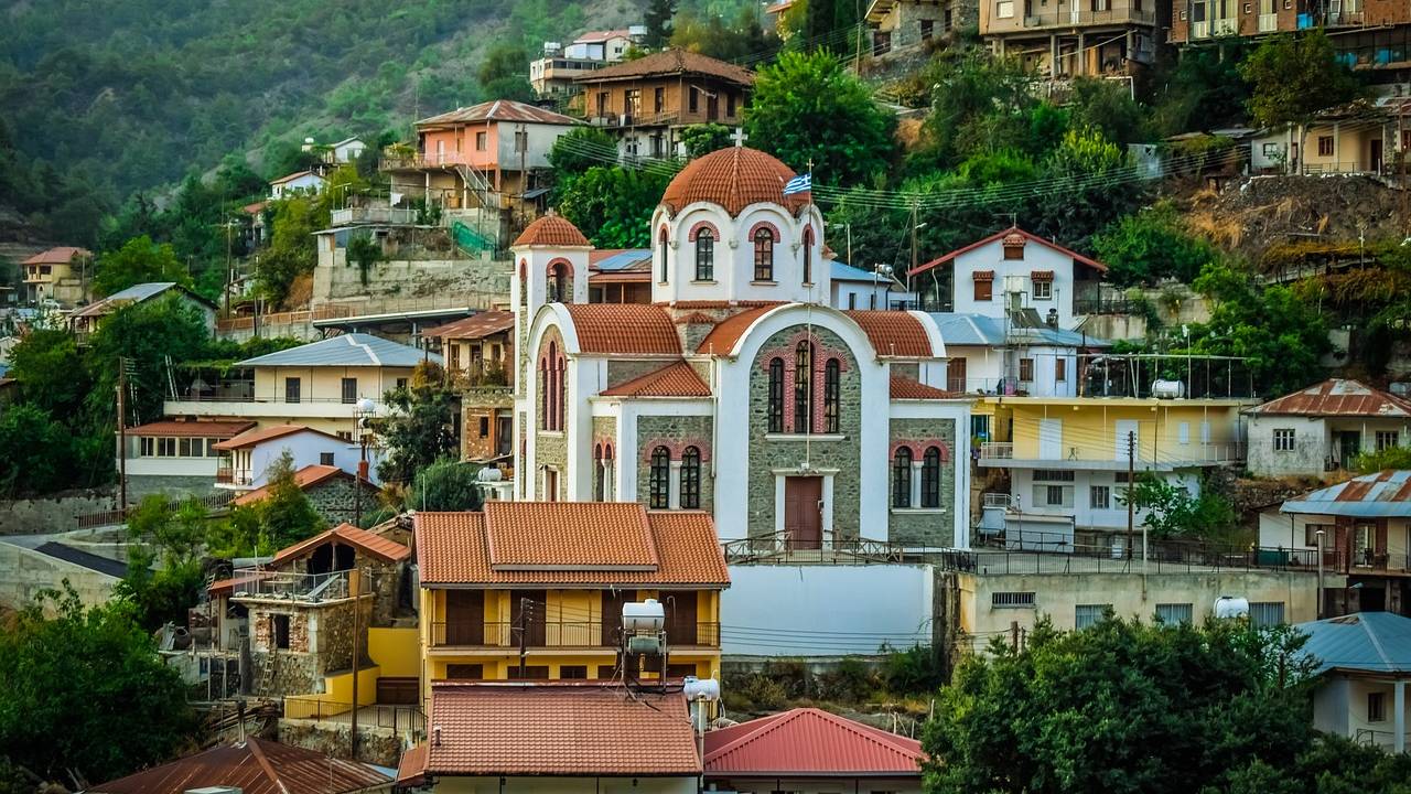 Where you can travel by car from Larnaca